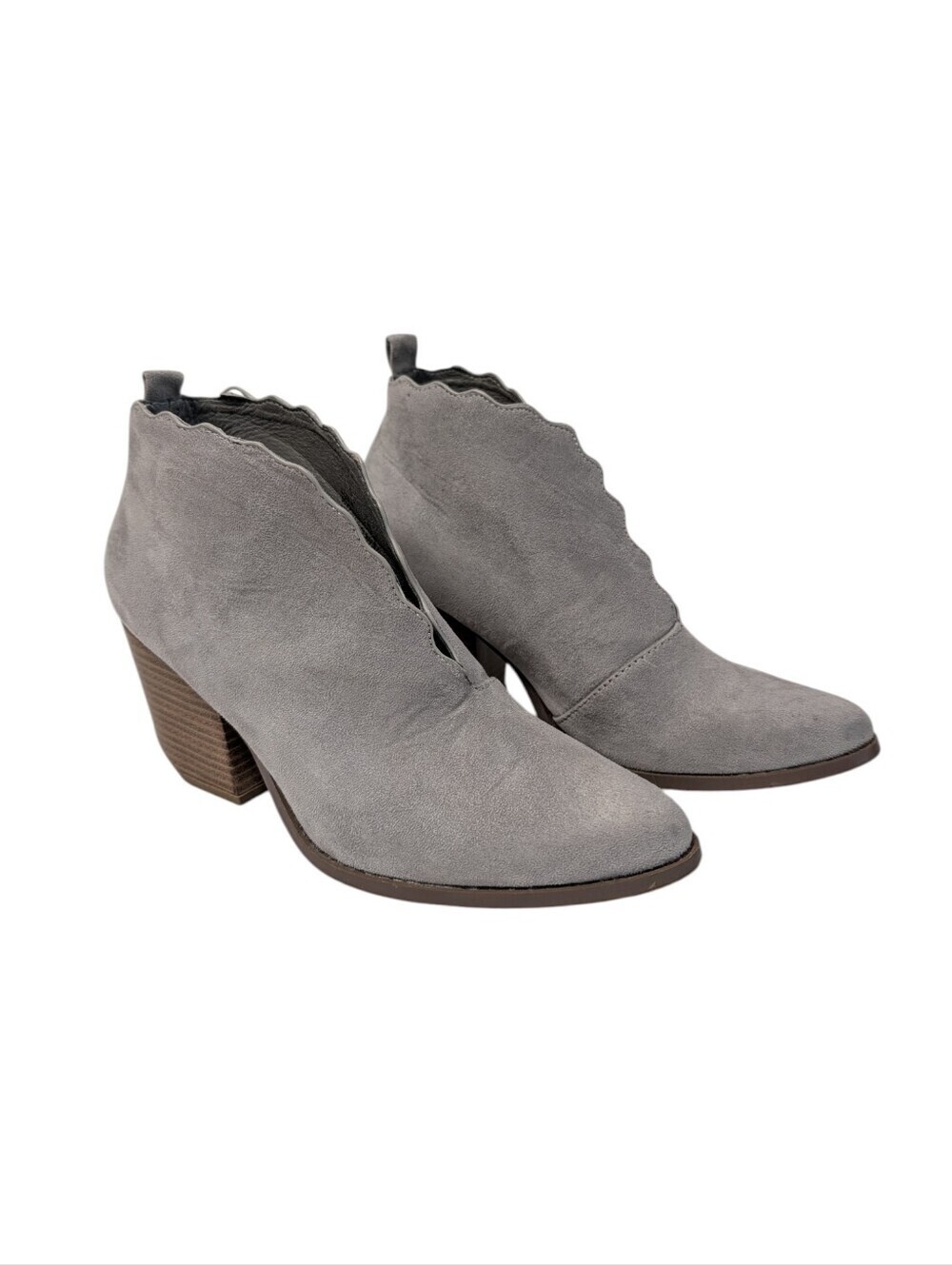Beast Fashion Gray Suede Scalloped Pointed Toe Block Heel Ankle Boots Size 6